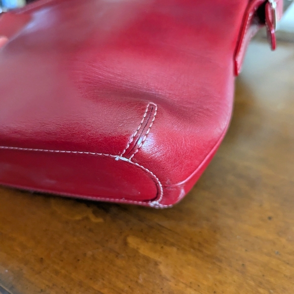 EUC Coach Charlie Mini Hobo - Picture 7 of 15